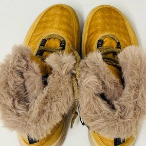 Columbia Waterproof Fur Lined Winter Boots Womens 8 Snow Boots Omni Grip